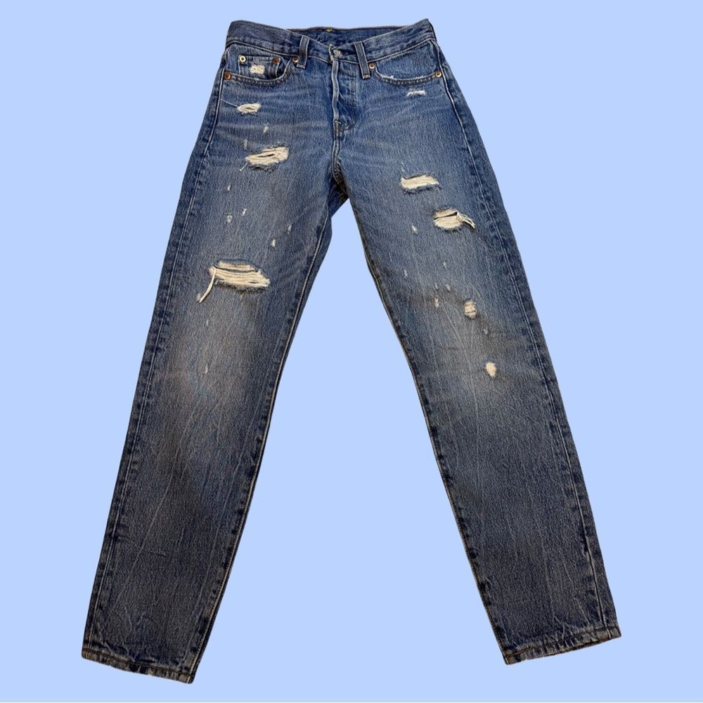 Levis Women's jeans rare high waist distressed mom straight leg size 25 stone